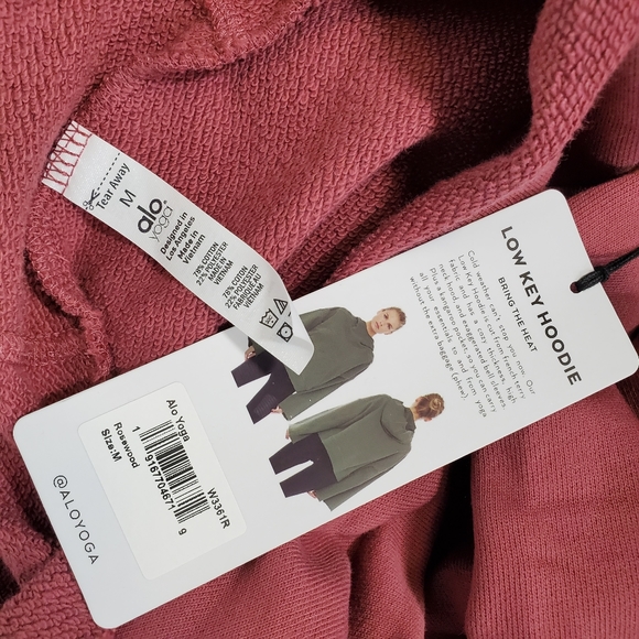 ALO YOGA ROSEWOOD HOODED LOW KEY SWEATSHIRT - Picture 6 of 13